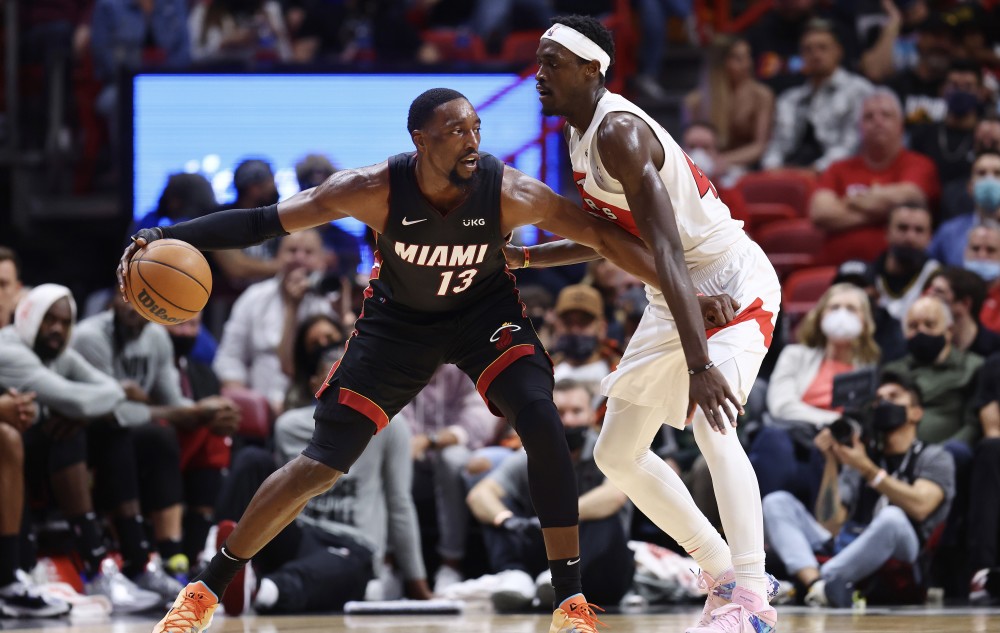  阿德巴约双20热火胜猛龙  